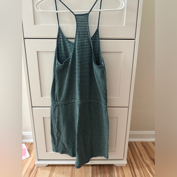 Casual Summer Dress - Picture 2 of 3